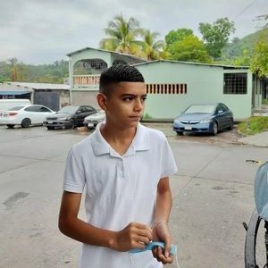 Meet your Posher, Josue